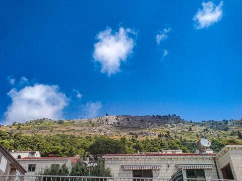 View Toward the Hill 库存照片