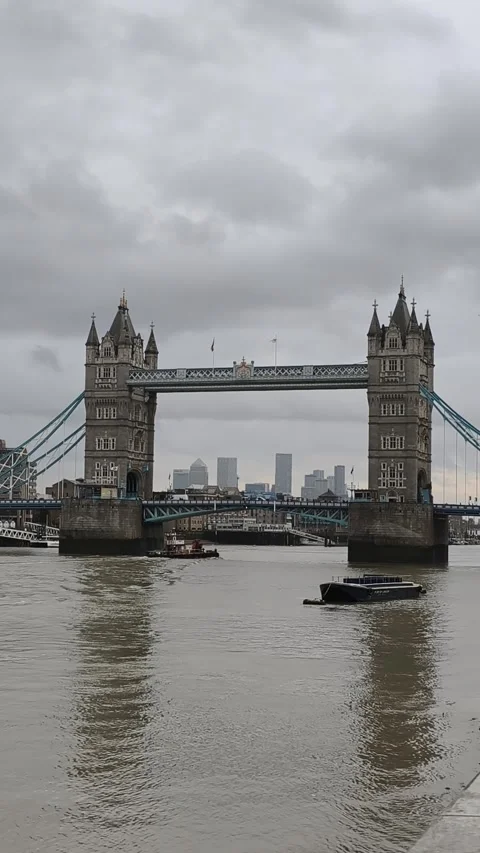 View of Tower Bridge spanning the River Thames, London Stock Footage 323588484