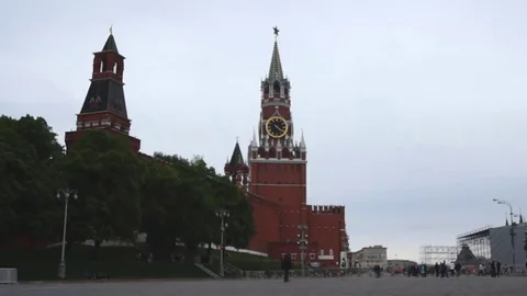 View of the towers of the Kremlin and Red Square 動画素材 69168539