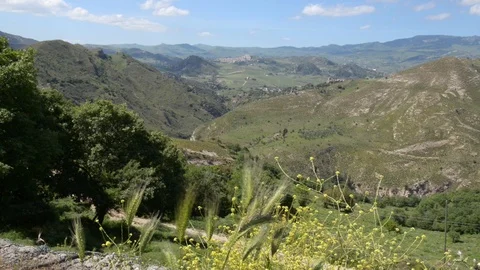 View of the town of Sperlinga in Sicily and its territory Video stock 110907023