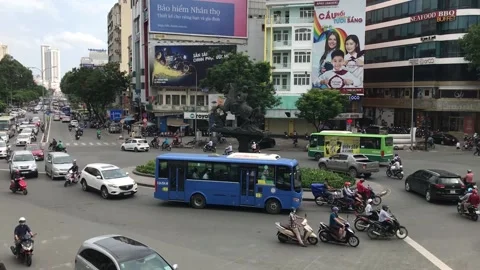 View of the traffic in Ho Chi Minh City, Vietnam  Vídeos de archivo 156709637