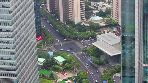 View of traffic through Lujiazui financial district ,  Shanghai,  China Vídeo Stock 39110364