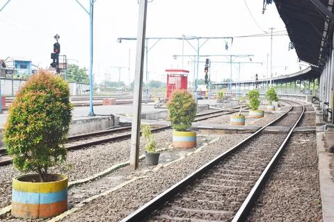 View of the train tracks at the train station, Semarang, Indonesia Stockfoto's