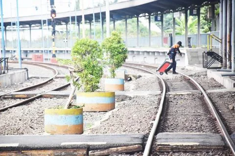 View of the train tracks at the train station, Semarang, Indonesia Stockfoto's