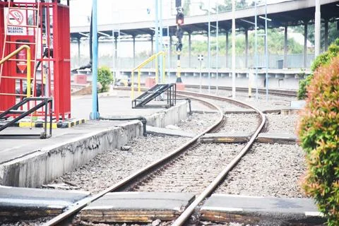 View of the train tracks at the train station, Semarang, Indonesia Stockfoto's