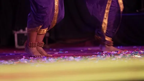 View of two dancers performing Indian classical dance with ankle bells rhyt.. Stockbeeldmateriaal 332915919