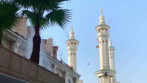 View of the two iconic minarets of Masjid al-Haram Stock Footage 332580115