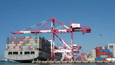 View of unloading cargo container ship at port, 4K time lapse Stock-Footage 121993040