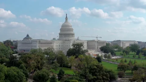 View of The U.S. Capitol building in 4K Stock Footage