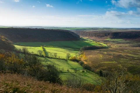View of valley in autumn under clear sky from a hiking path in Yorkshire Engl Stock Photos