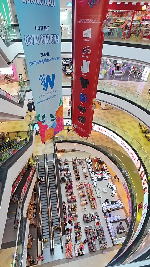 View of Van Hanh Mall in Saigon. Vertical video. Stock Footage 295878835