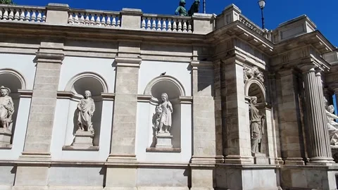 View of Vienna with monuments and statues Stock Footage 138981699