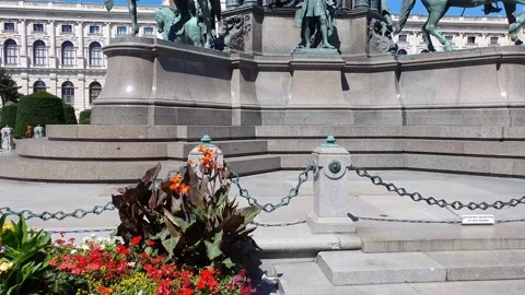 View of Vienna with streets, monuments and houses Stock Footage 138981479