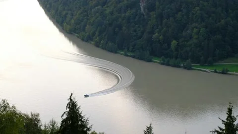 View from the viewpoint "schlögener blick" to the danube river Stock Footage 139213770