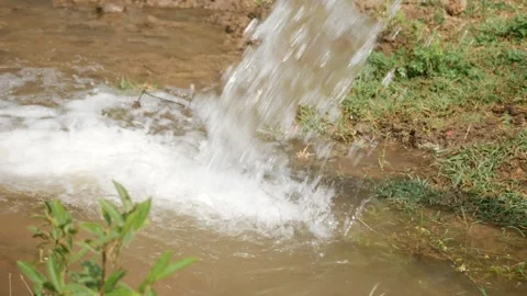 View of water dropping from a water pump Video stock 147703922