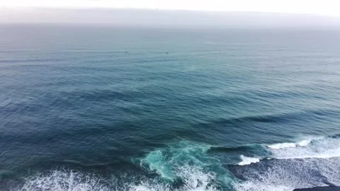 View of the waves in the afternoon Stock Footage 277682305