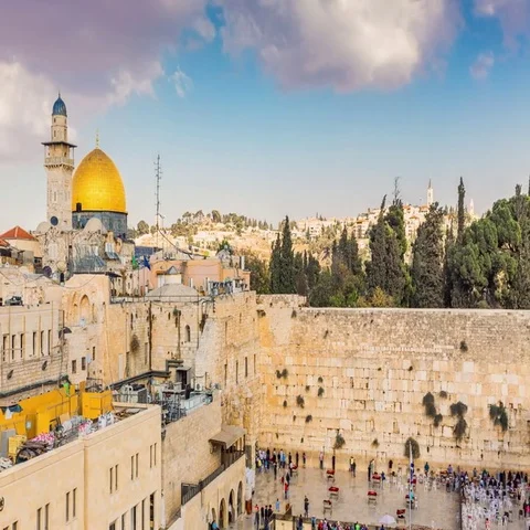 View to Western Wall or Kotel in Jerusalem - Time Lapse, Pan Lef Vidéo 69487510