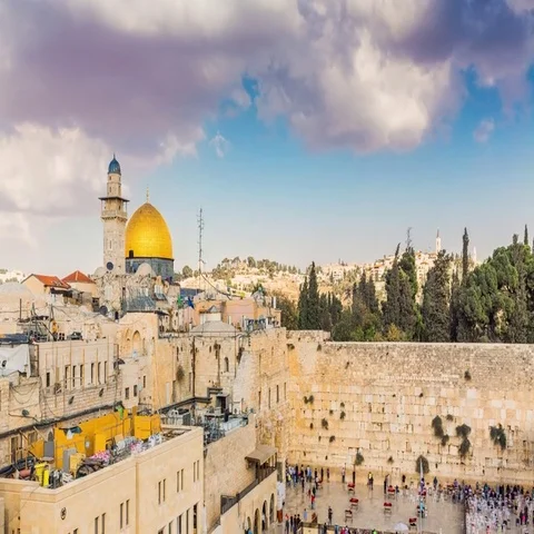 View to Western Wall or Kotel in Jerusalem - Time Lapse, Tilt Down Stock-Footage 69495875