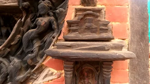 View of the wheathered look on the facade of the Salima Temple in Patan 스톡 동영상 210966713