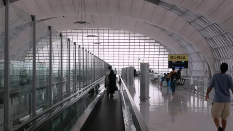View while on escalator inside Suvarnabhumi airport terminal departure term.. Stock Footage 281835196