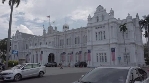 View while walking to building of Penang georgetown city hall with ancient .. Stock Footage 321593373