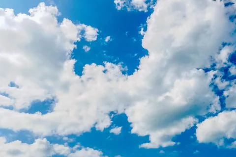 The view of white clouds and a clear and beautiful blue sky Foto stock