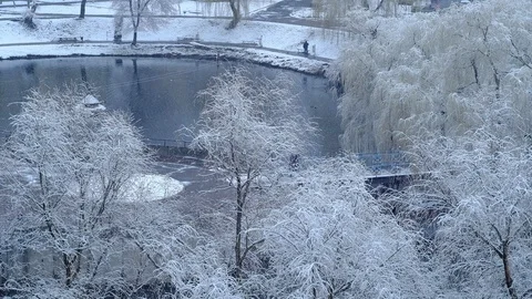 View from the window. First snow or snow in spring 库存影片 127345661