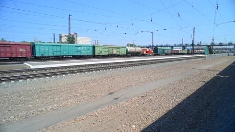 View from the window of a railway carriage 動画素材 129712336