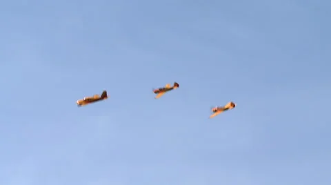 View of yellow planes fly in formation Stock-Footage 57891031
