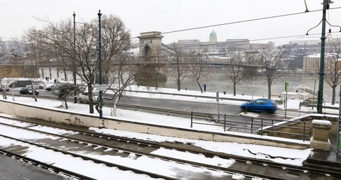 A view of Yellow tram in Budapest at winter Video stock 102348085