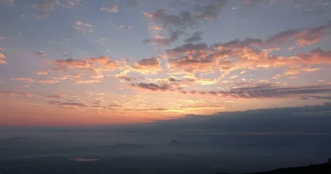 Viewpoint sunrise at Pha Nok Aen  Stock Footage 117718896