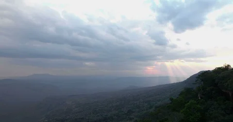 Viewpoint sunrise at Pha Nok Aen  Stock Footage 117719463
