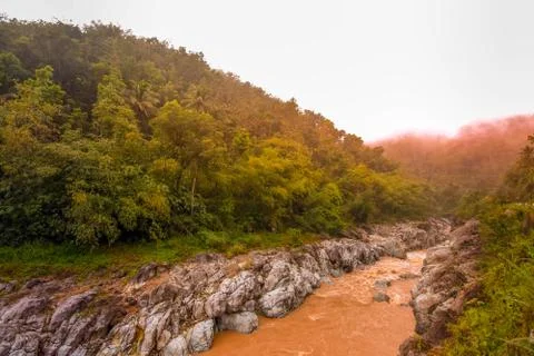 Views of the river in the mountains Foto stock