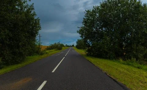 Views of the road highway on a sunny day in summer. 库存照片