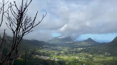 Views from the top of Table Mountain on a summery hike Stock Footage 168833547