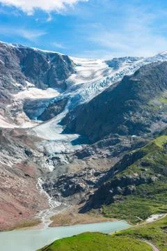 View to Steingletcher and Steinsee nearby Sustenpass Stock Photos