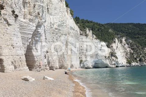 Vignanotica Bay between Mattinata and Vieste, Gargano, Foggia Province, Puglia, Stock Photos