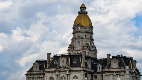 Vigo County Courthouse and Clouds Time Lapse Video stock 112070827