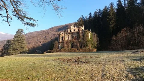 Villa De Vecchi, ghoshouse Vidéo 233159261
