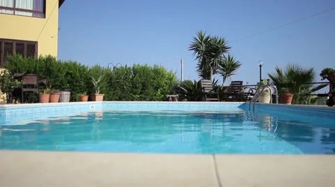 Villa with pool Video stock 32108062