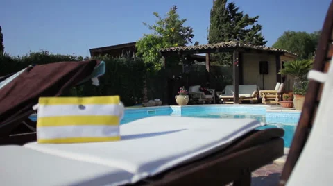 Villa with pool Video stock 32108356