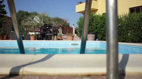 Villa with pool Video stock 32108382