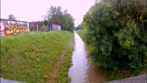 Village in the rain Video stock 108866720