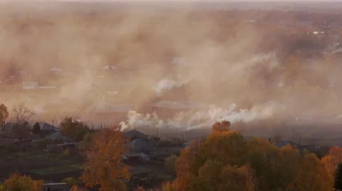 Village in smoke Video stock 7731727