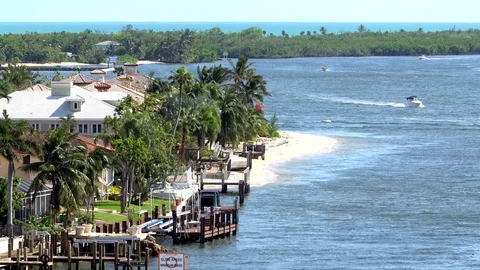 Villas with beach in Miami Stock-Footage 91141018