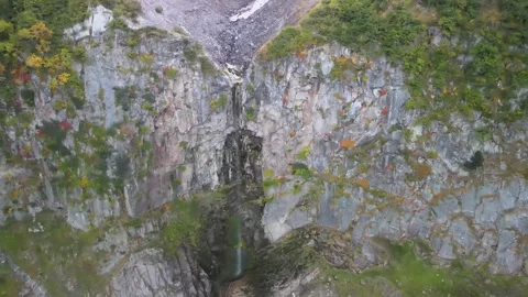 Vilyuchinsky Waterfall, Kamchatka 스톡 동영상 317291054