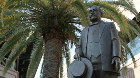 Vincente Ybor Statue MED Video stock 693889