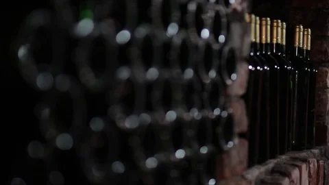 Vinotheque Vídeos de archivo 85384267