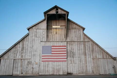 Vintage Barn American Flag Stock Photos