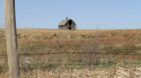 Vintage Barn Corn Field Vídeo Stock 22341977